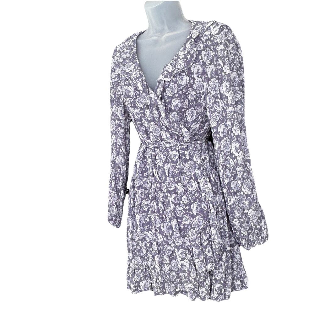 Paige Shawna 100% Silk Floral Paisley Ruffle Wrap Mini Dress Size Med Grey White - Picture 4 of 12